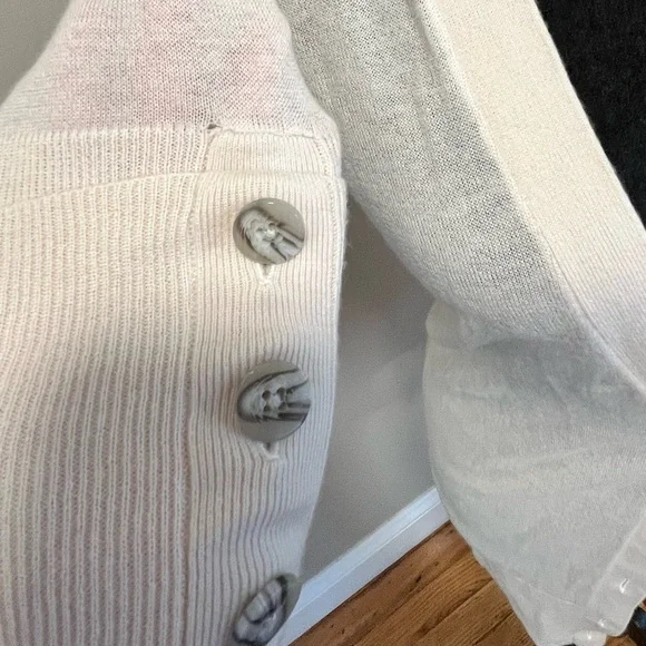 Club Monaco Cream Cashmere Cardigan sz XS - Picture 12 of 13